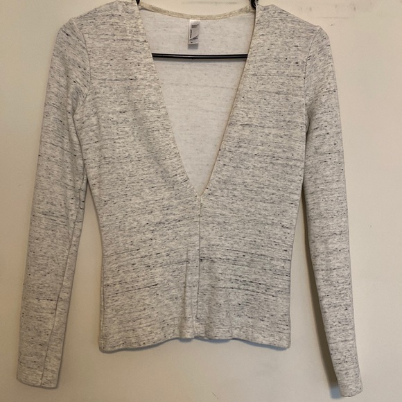 Deep V Top - Picture 1 of 2